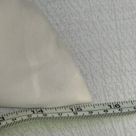 White Pillow with Blue Vintage Truck and Daisies - Picture 11 of 12